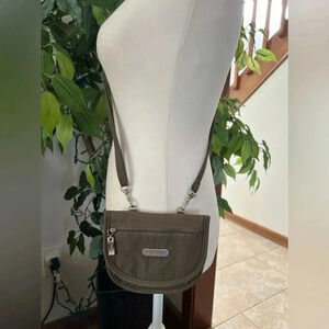 baggallini | ladies convertible mini-crossbody bag/belt bag.